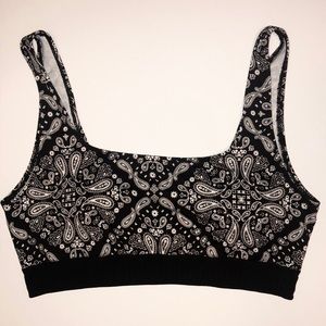 Victoria’s Secret PINK Sports Bra